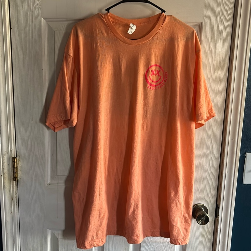 Bright orange t shirt